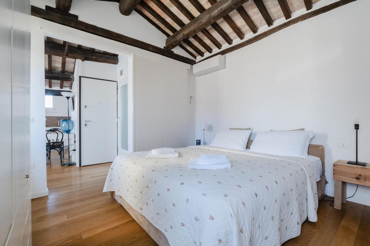 San Marco Vista Sui Tetti Veneziani Appartamento *